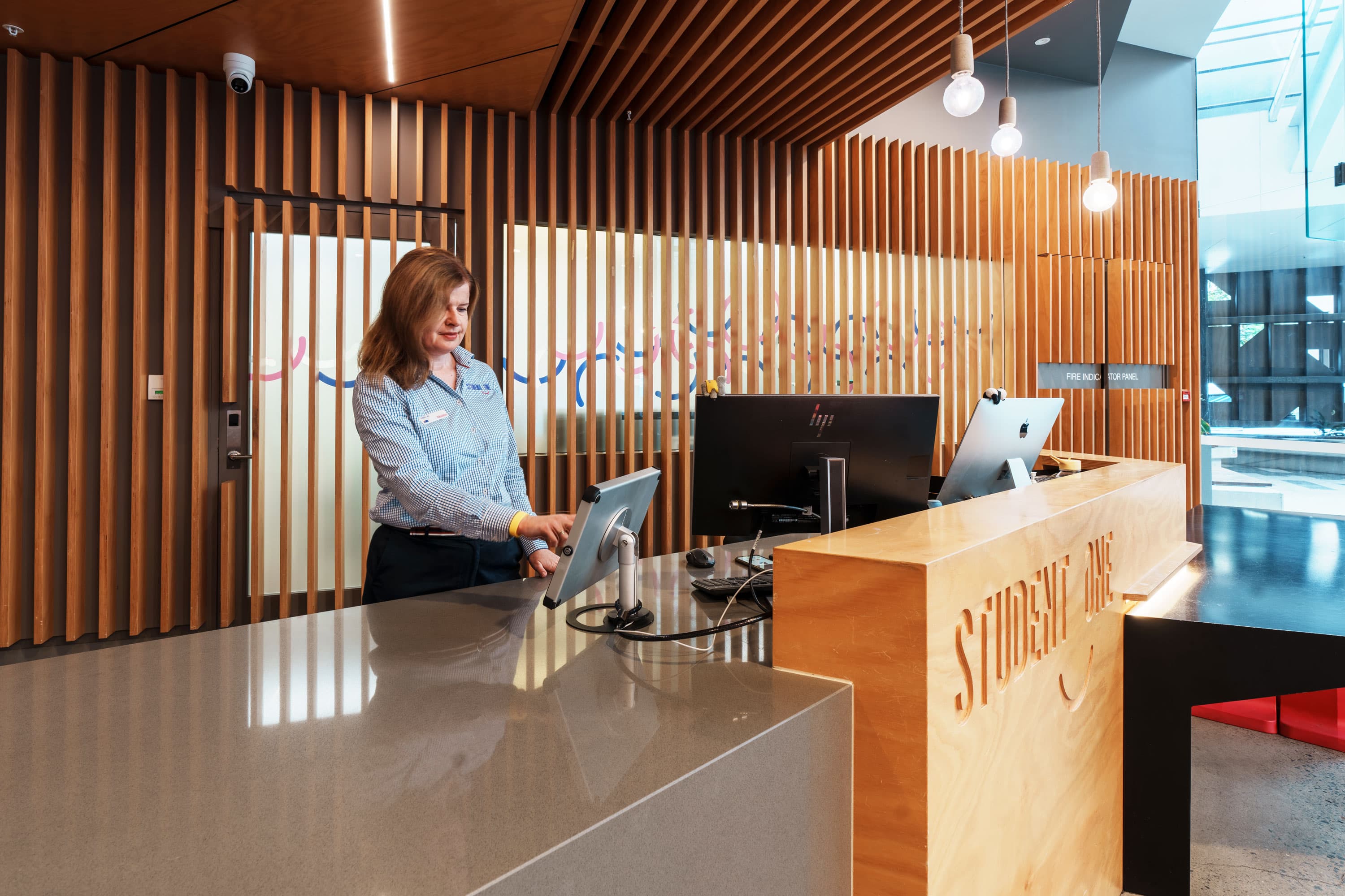 Queen (Adaptable) Studio | Student One on Adelaide Street - Media 3