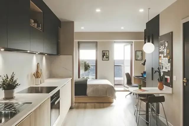 Briggate Studios | GoBritanya (Leeds)