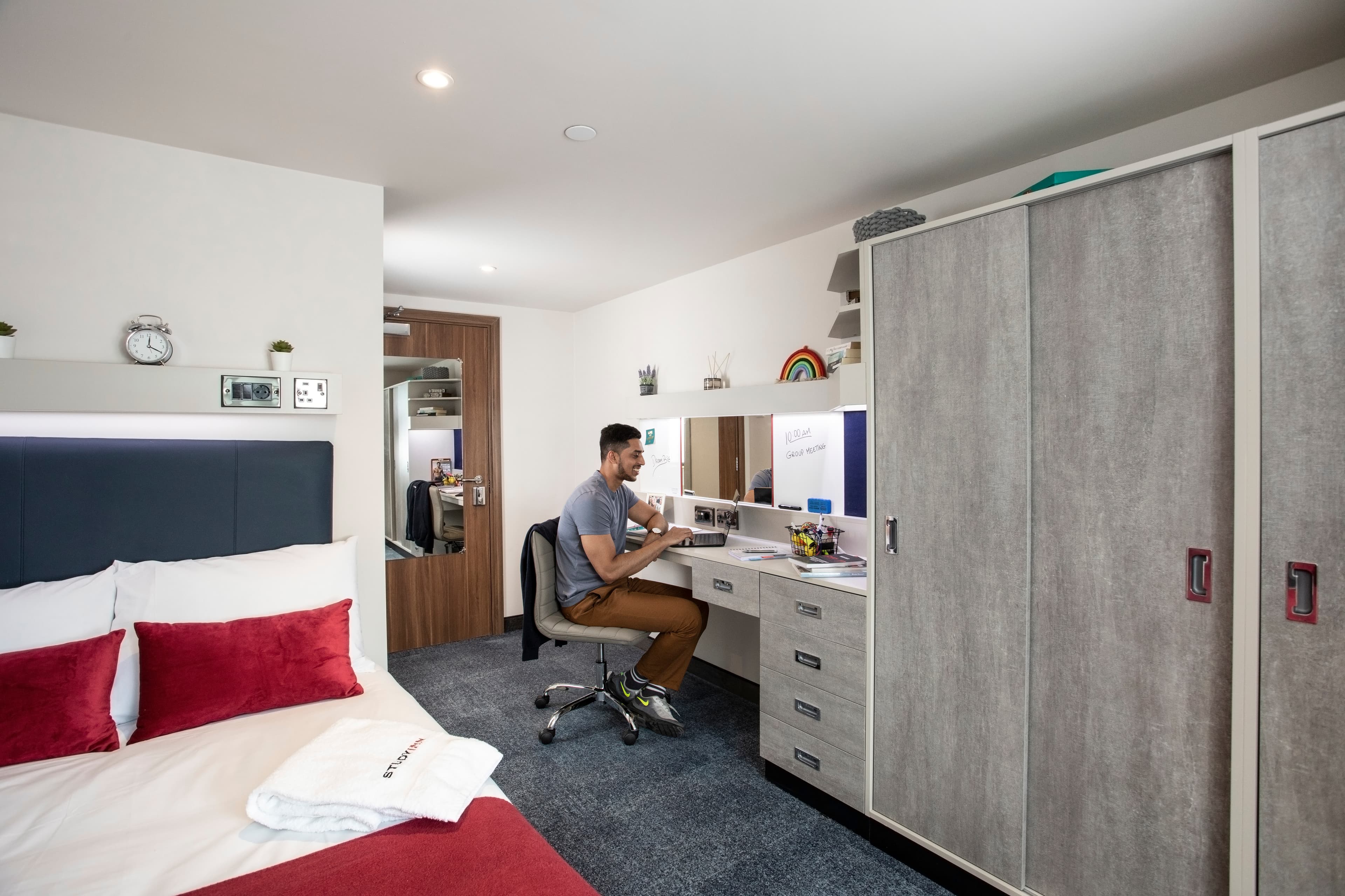 Platinum Plus Ensuite Serviced Apartment