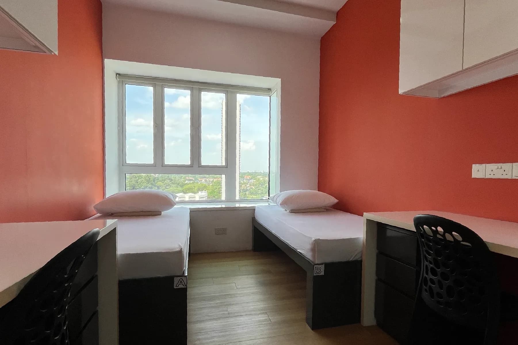 Double Bay Window | MDIS Residences @ Stirling